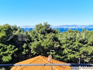 Nepremičnine Brač - Elegantno opremljen dvonadstropni penthouse v bližini morja in plaže, prodamo