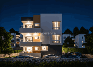 Novalja - dvoposteljno stanovanje v pritličju - blizu morja