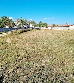 Istra, okolica Žminja, zazidljiva parcela 500 m2