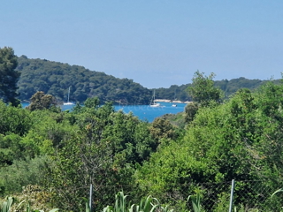 Gradbeno zemljišče z razgledom na morje, 200 m od morja