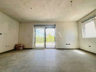 Otok Krk, Čižići - apartma v bližini plaže, novogradnja