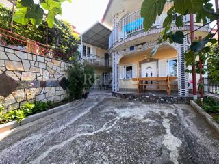 Novi Vinodolski - Hiša z tremi apartmaji