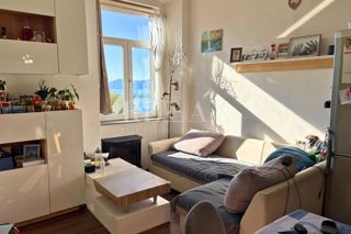 Reka - stanovanje v centru mesta, pogled na morje