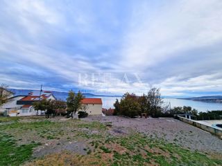 Klenovica - gradbeno zemljišče s pogledom na morje