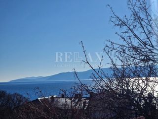 Novi Vinodolski - apartma blizu morja in centra