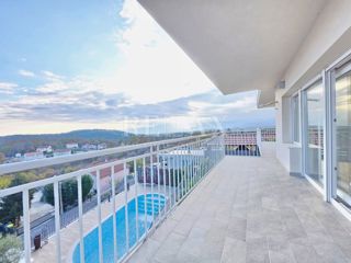 Viškovo, Saršoni - stanovanje z bazenom za uporabo, parkirišče