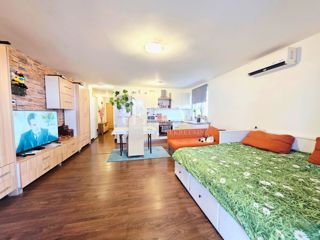 Crikvenica - studio apartma s pogledom na morje, parkirišče