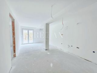 Crikvenica - stanovanje v pritličju s parkirnim mestom, 44,13 m2