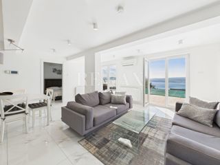 Crikvenica - luksuzna hiša z bazenom