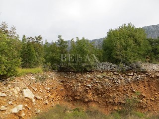 BRIBIR, OBČINA VINODOL - gradbeno zemljišče z izkopom