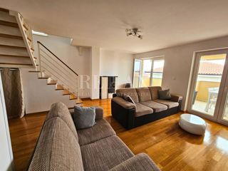 Otok Krk, Malinska - dvoetažni apartma