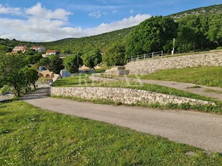 Novi Vinodolski, Sibinj krmpotski - Ekskluzivno zemljišče za avtokamp v coni T3