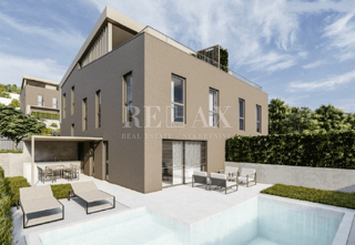 Rijeka, Kostrena - apartma z bazenom