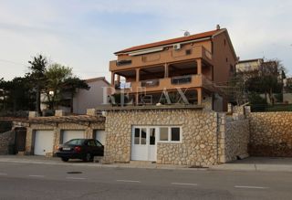 Hiša Novi Vinodolski, 530m2