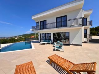 Crikvenica - Luksuzna vila z bazenom
