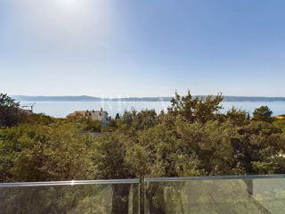 Crikvenica - apartma z balkonom in pogledom na morje