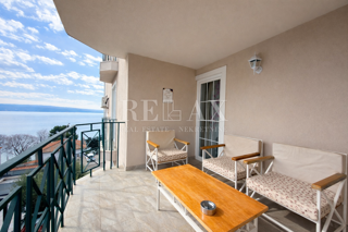 Crikvenica - stanovanje z razgledom, druga vrsta do morja