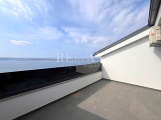 CRIKVENICA, DRAMALJ - Dvoetažni apartma s panoramskim pogledom na morje