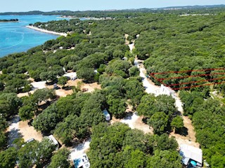 Stavbno zemljišče Rovinj, 742m2