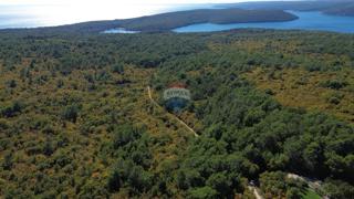 ISTRIA, LABIN - Land near the sea