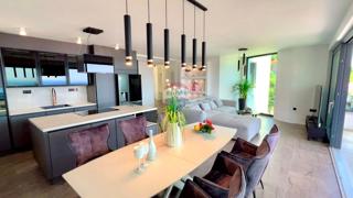 Stanovanje/Apartma Ičići, Opatija - Okolica, 150m2