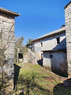 Hiša Bazgalji, Gračišće, 180m2