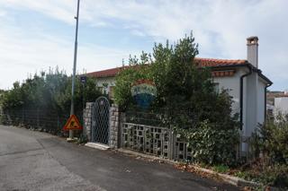 Mesto Krk, družinska hiša v centru mesta
