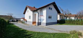 Hiša Popovača, 243m2