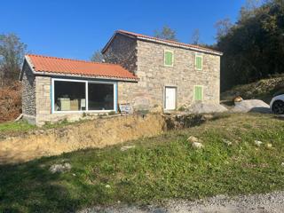 Istra, Belaj, stara avtohtona istrska hiša z vrtom 11000m2