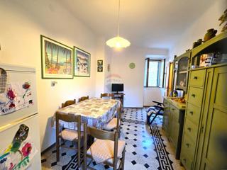 Istra, Rovinj, Stanovanje v 1. nadstropju, center, mirna ulica – 40 m²