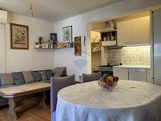 Hiša Podhum, Jelenje, 180m2