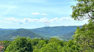 Stavbno zemljišče Krbavčići, Buzet, 355m2