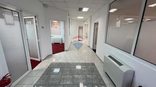 Poslovni prostori Rastočine, Rijeka, 324m2