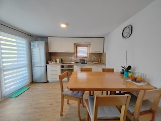 Hiša Milovčići, Malinska-Dubašnica, 100m2