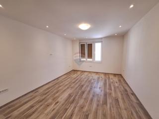 Stanovanje/Apartma Centar, Pula, 80m2