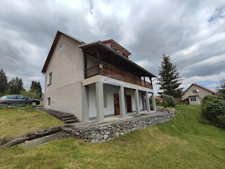 Hiša Lukovdol, Vrbovsko, 180m2