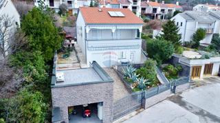 Hiša Klenovica, Novi Vinodolski, 200m2