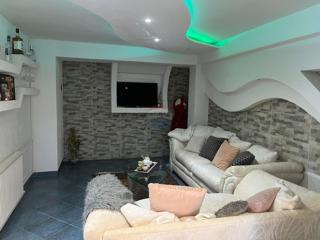Hiša Malinska, Malinska-Dubašnica, 280m2