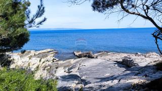 Istra, Kavran – atraktivna vikend parcela 50 m od plaže