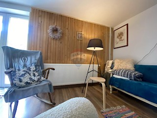 Hiša Tuk Vojni, Mrkopalj, 150m2