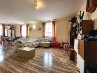 Stanovanje/Apartma Šijana, Pula, 152,92m2