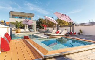 Istra, Šišan – moderna vila z bazenom