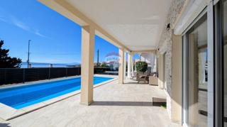 Hiša Novi Vinodolski, 210m2