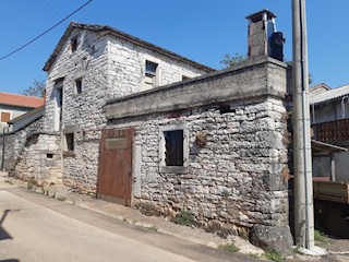 Hiša Stari Pazin, Pazin, 68m2