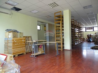 Poslovni prostori Podmurvice, Rijeka, 342m2