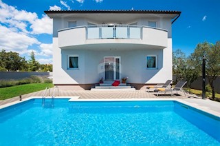 Hiša Majmajola, Vodnjan, 570m2