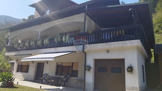 Hiša Brod na Kupi, Delnice, 160m2