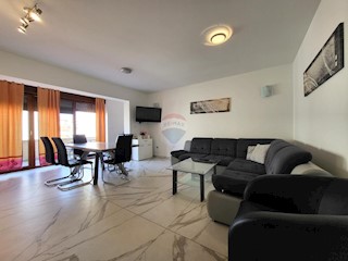 Stanovanje/Apartma Fažana, 135,41m2