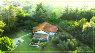 Istra, Lovrečica - Enonadstropna hiša z velikim vrtom