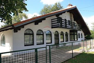 Hiša Josipdol, 310m2